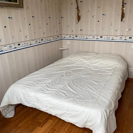 Holiday home En Bord De - 11 *